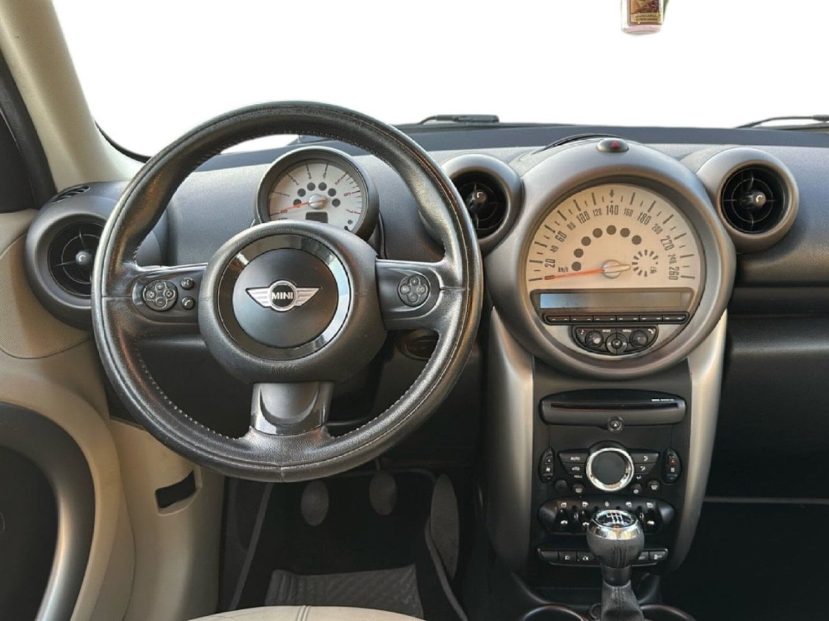 MINI Mini Countryman 1.6 Cooper D Countryman (12)