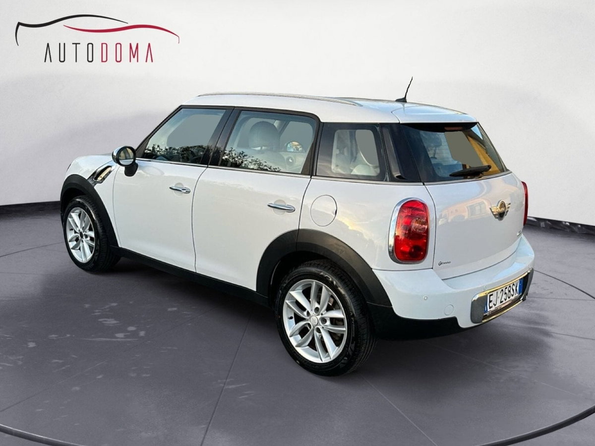 MINI Mini Countryman 1.6 Cooper D Countryman (2)