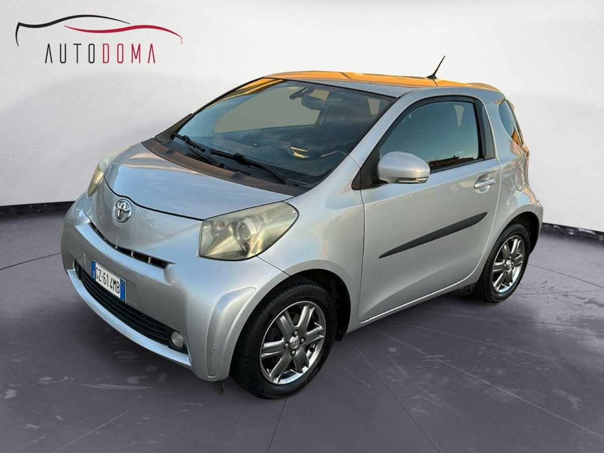 Toyota iQ 1.0 Sol (8)
