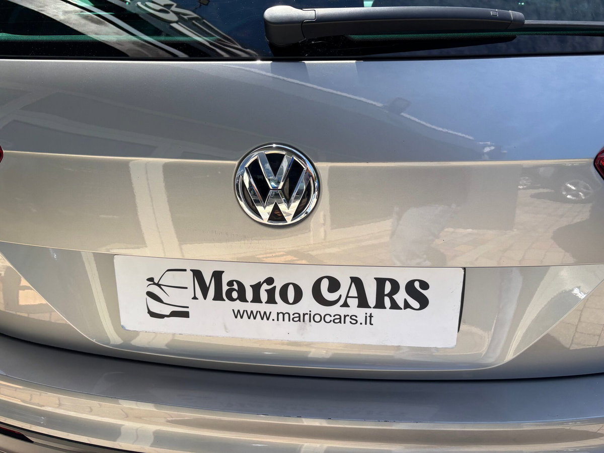 Volkswagen Tiguan 1.6 TDI SCR Business BlueMotion Technology (13)