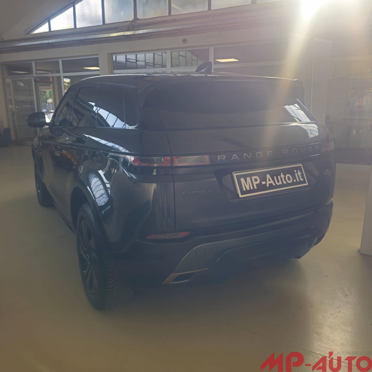 Land Rover Range Rover Evoque 2.0D I4 180 CV AWD Auto R-Dynamic HSE (14)