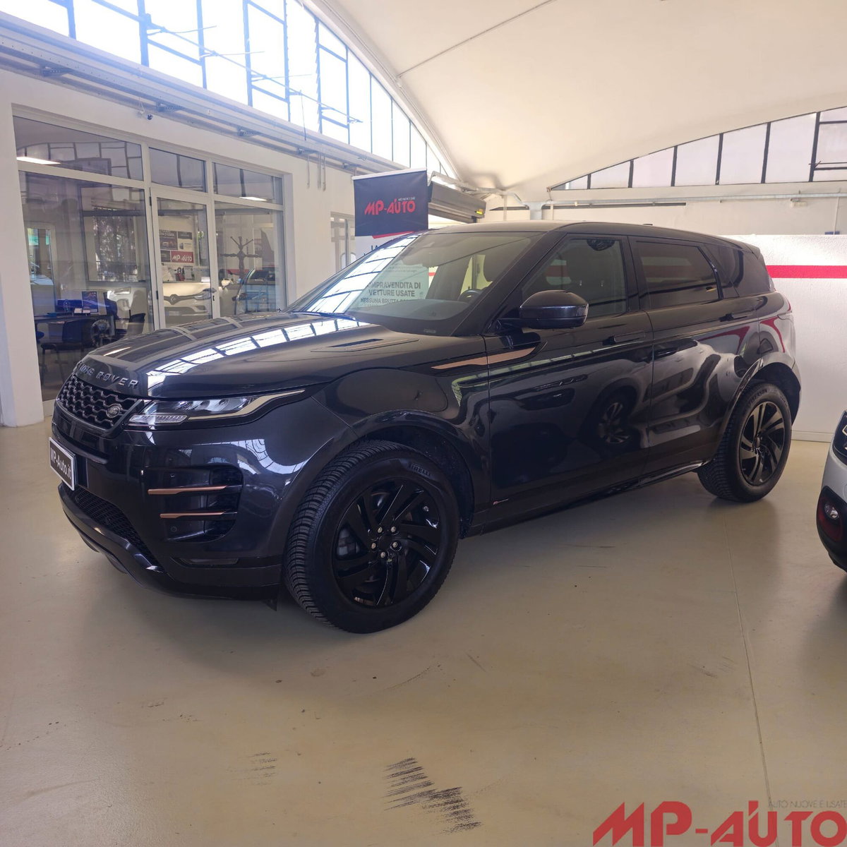 Land Rover Range Rover Evoque 2.0D I4 180 CV AWD Auto R-Dynamic HSE (2)