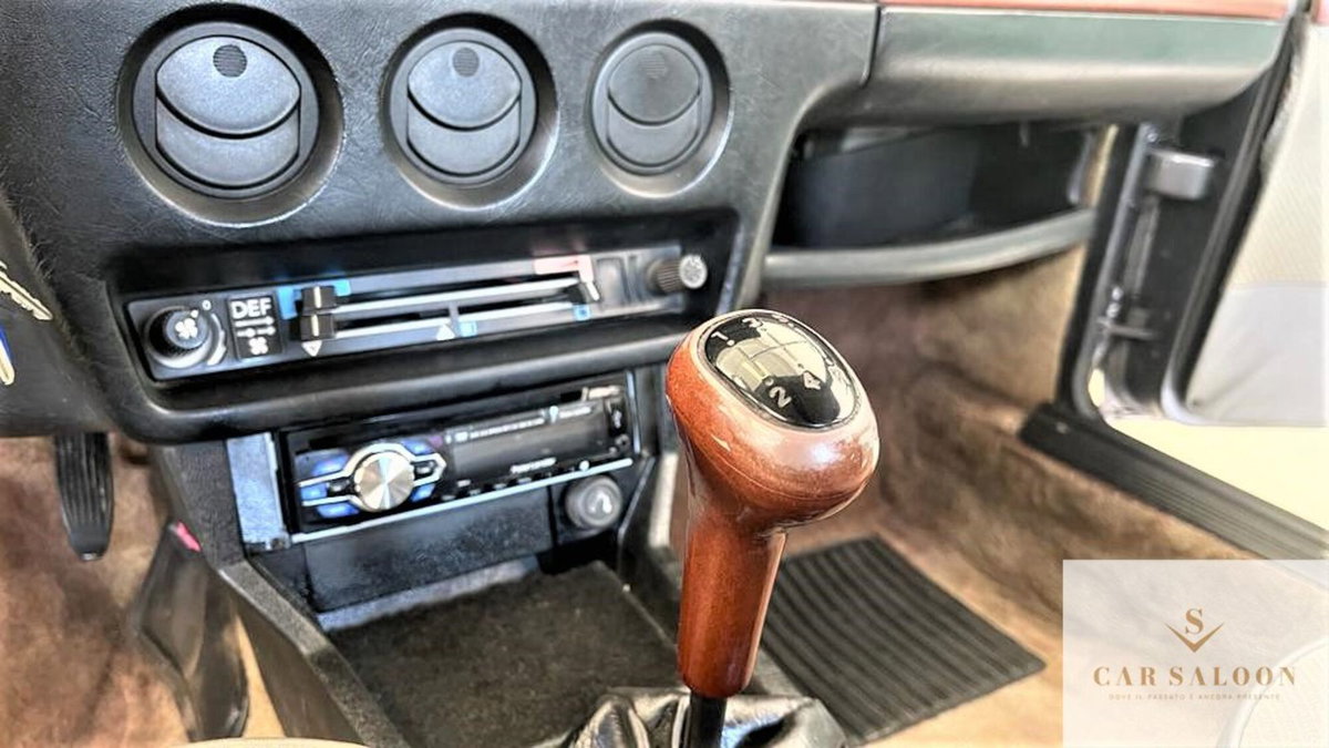 Alfa Romeo Alfetta 2.0i Quadrifoglio Oro (14)