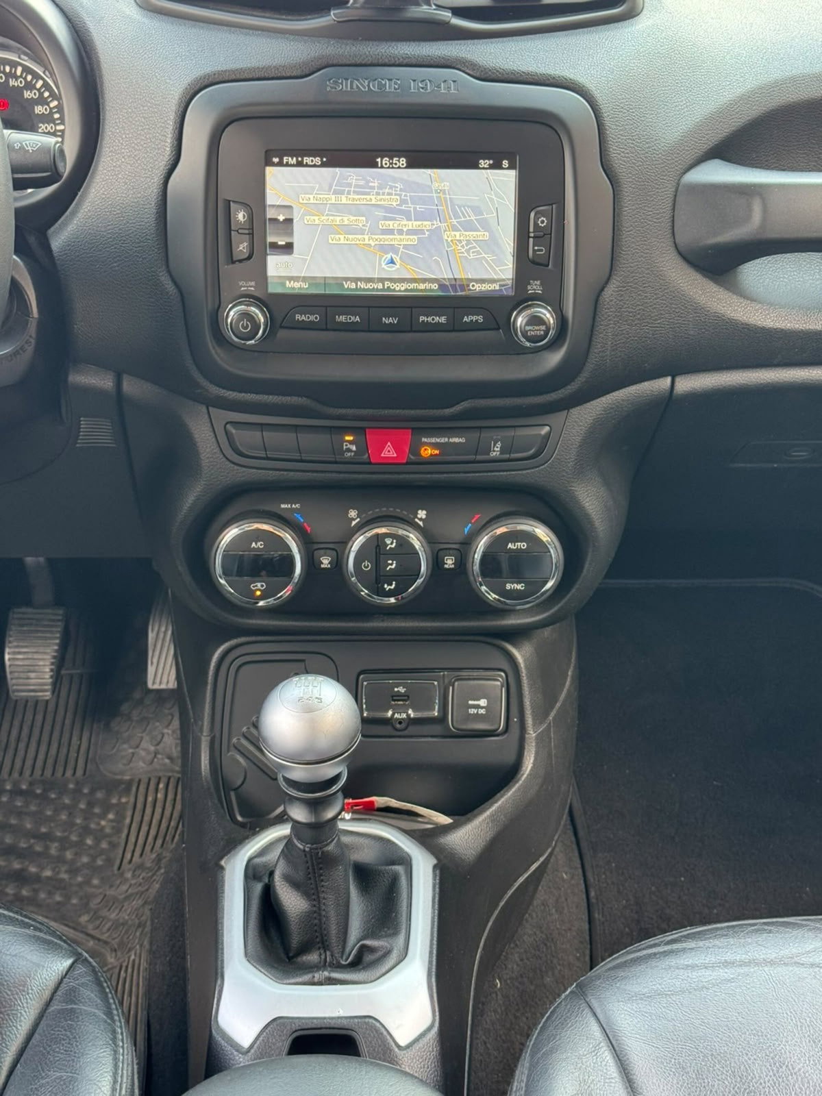Jeep Renegade 1.6 Mjt 120 CV Limited (13)