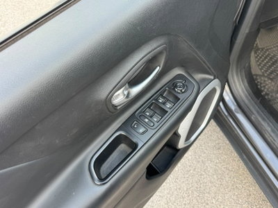 Jeep Renegade 1.6 Mjt 120 CV Limited (4)