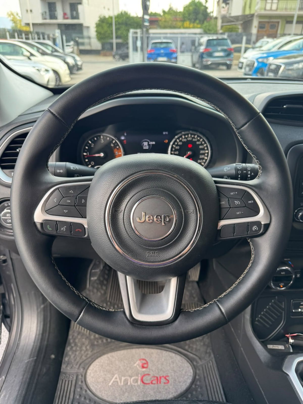 Jeep Renegade 1.6 Mjt 120 CV Limited (7)