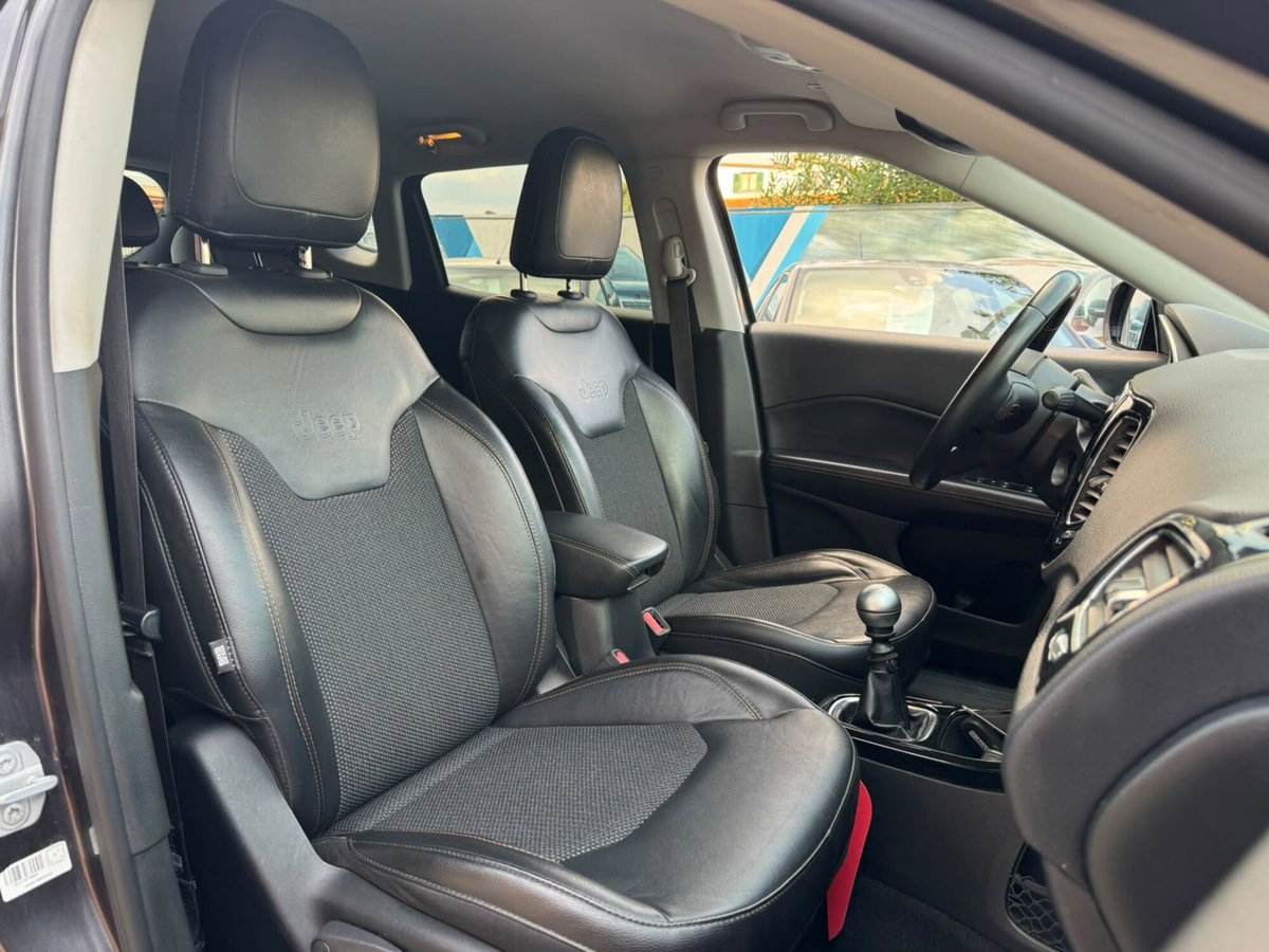 Jeep Compass 1.6 Multijet II 2WD Limited (10)