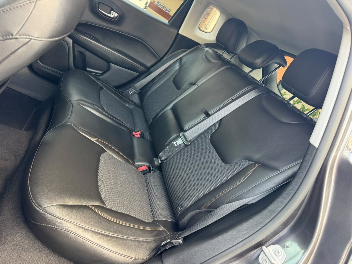 Jeep Compass 1.6 Multijet II 2WD Limited (11)