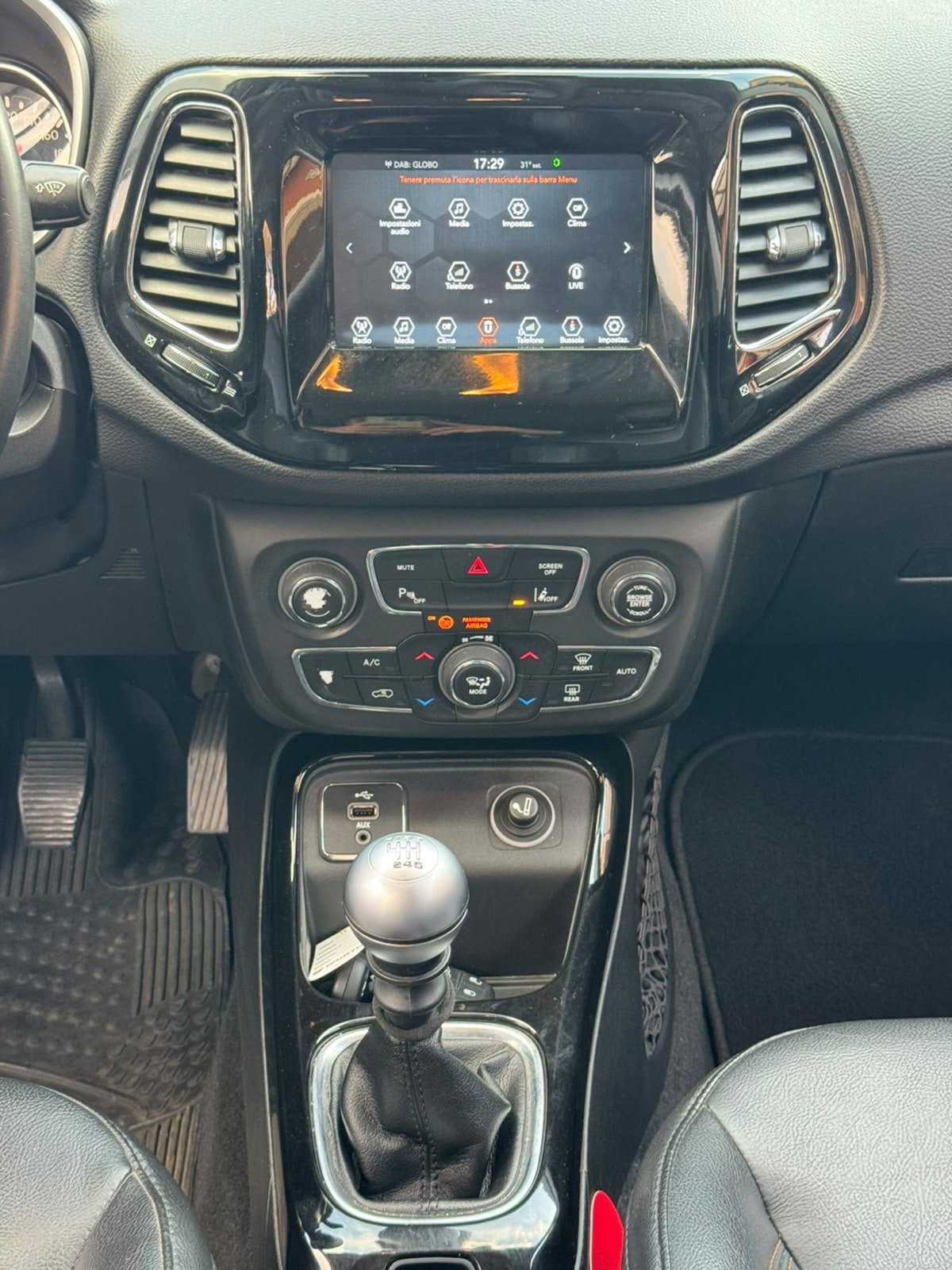 Jeep Compass 1.6 Multijet II 2WD Limited (13)