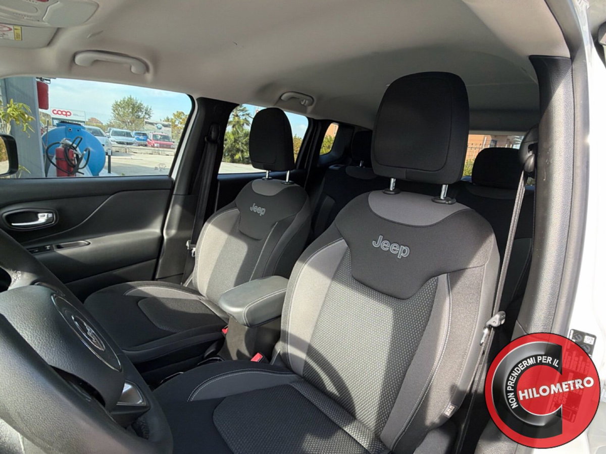 Jeep Renegade 1.3 T4 190CV PHEV 4xe AT6 Limited (14)