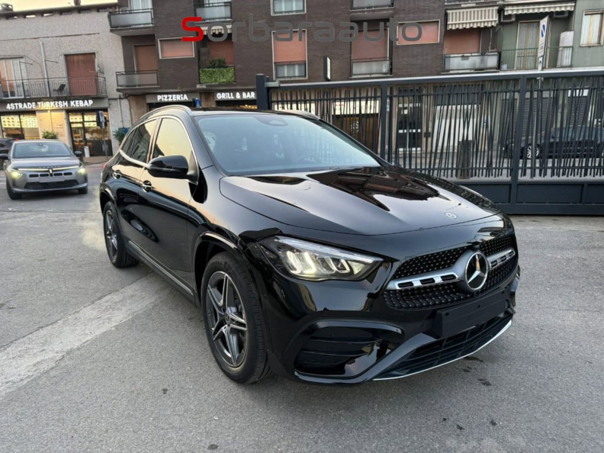 Mercedes-Benz GLA SUV Elettrica 200 AMG Line Premium (7)
