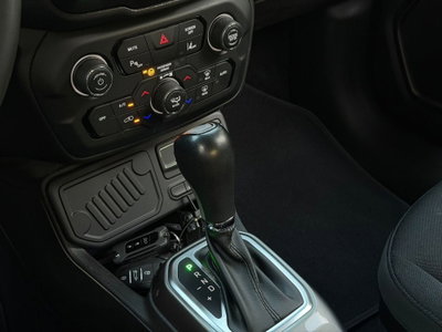 Jeep Renegade 1.3 T4 DDCT Limited (16)