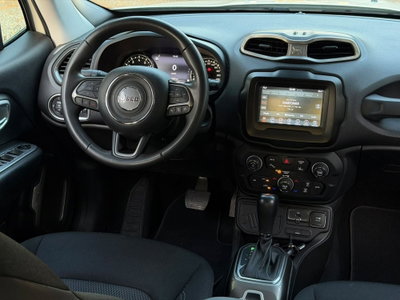 Jeep Renegade 1.3 T4 DDCT Limited (6)