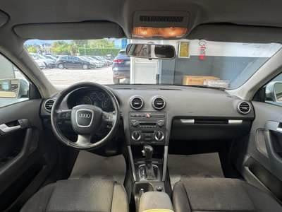 Audi A3 Sportback 2.0 16V TDI Ambition (10)