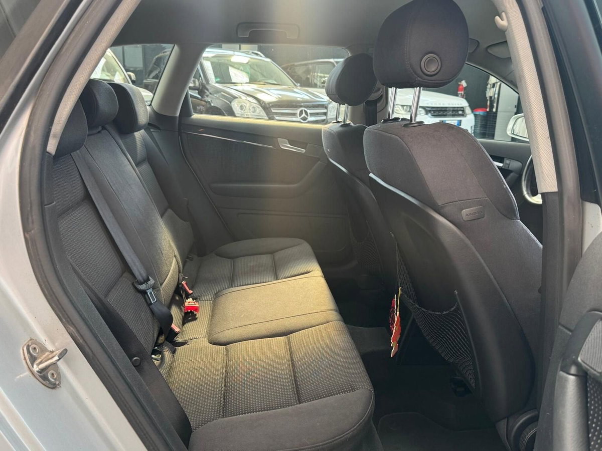 Audi A3 Sportback 2.0 16V TDI Ambition (6)