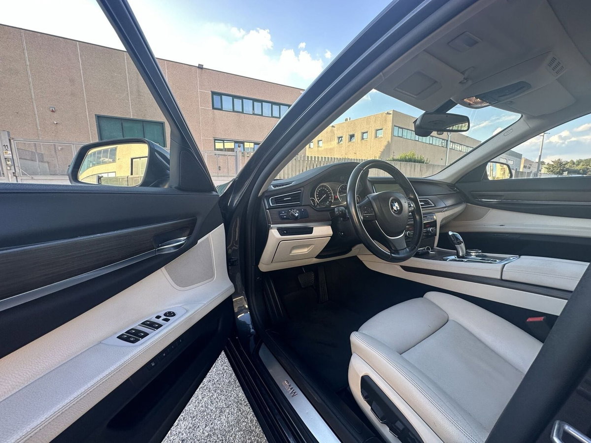 BMW Serie 7 730d Eccelsa (11)