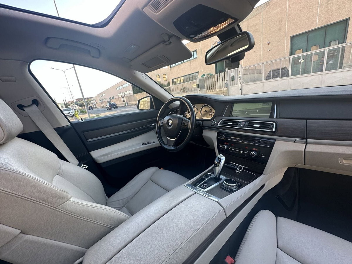 BMW Serie 7 730d Eccelsa (16)