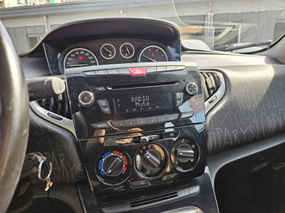 Lancia Ypsilon 1.3 MJT 16V 95 CV 5 porte S&S Elefantino (15)