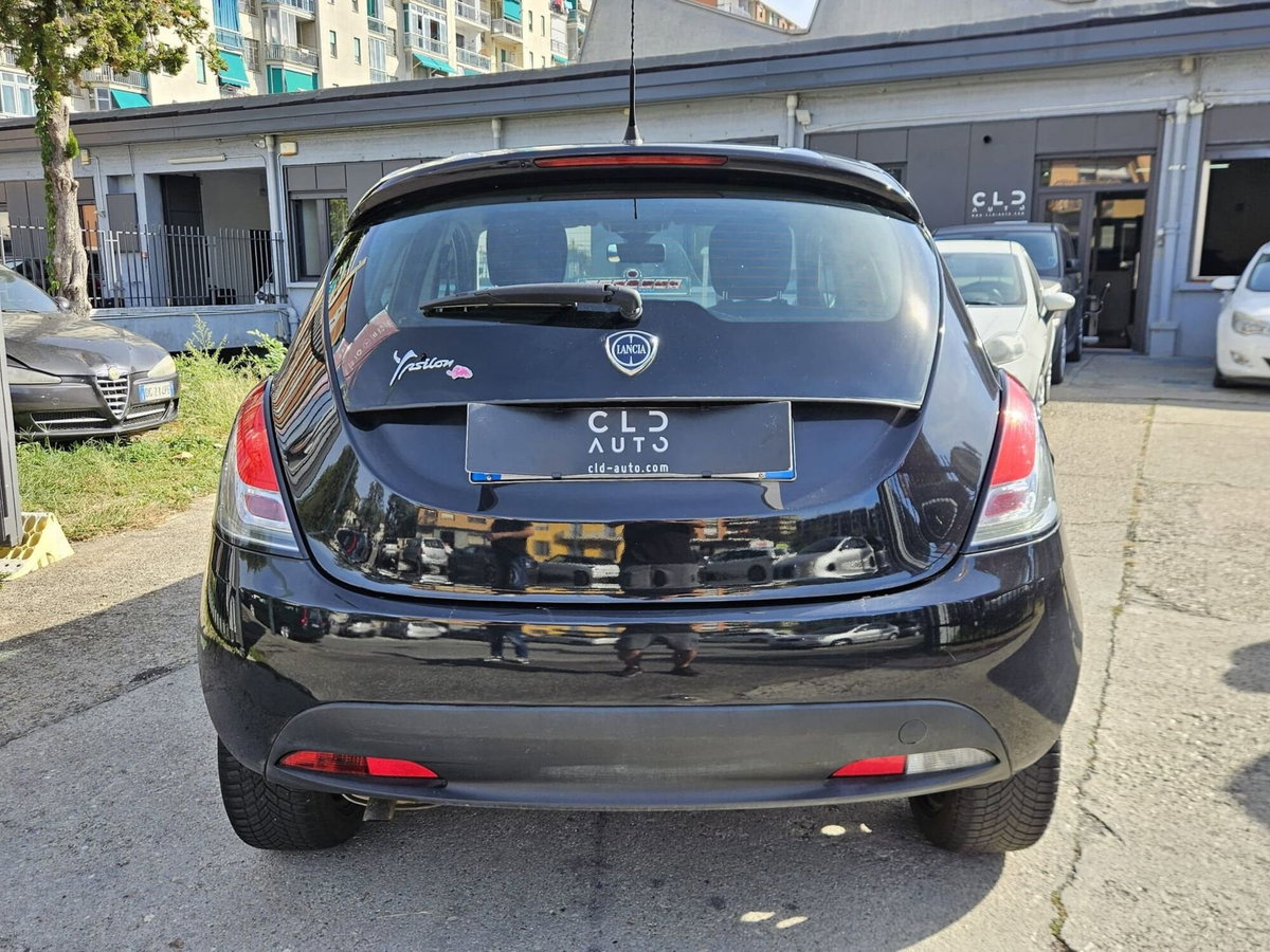 Lancia Ypsilon 1.3 MJT 16V 95 CV 5 porte S&S Elefantino (5)