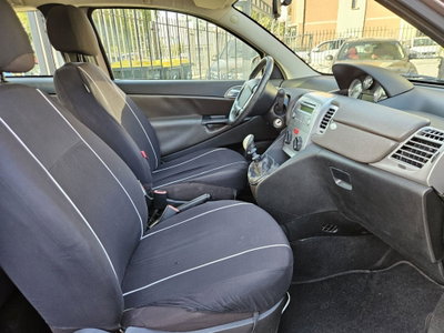 Lancia Ypsilon 1.4 Argento Ecochic GPL (9)