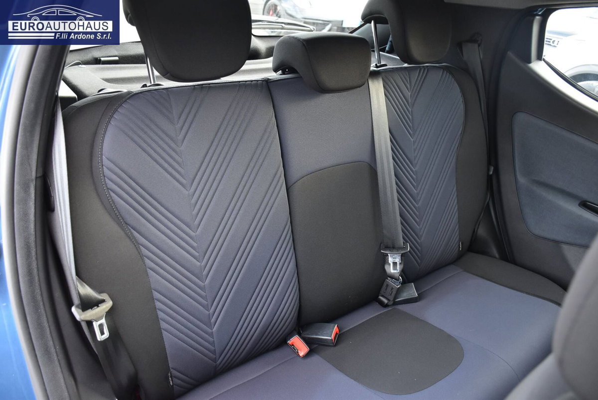 Lancia Ypsilon 1.0 FireFly 5 porte S&S Hybrid Gold Plus (13)