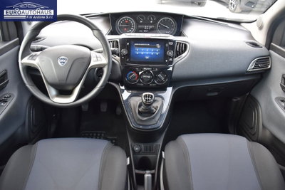 Lancia Ypsilon 1.0 FireFly 5 porte S&S Hybrid Gold Plus (7)