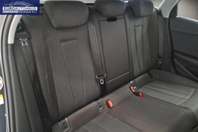 Audi A4 Avant 35 TDI/163 CV S tronic Business Advanced (5)