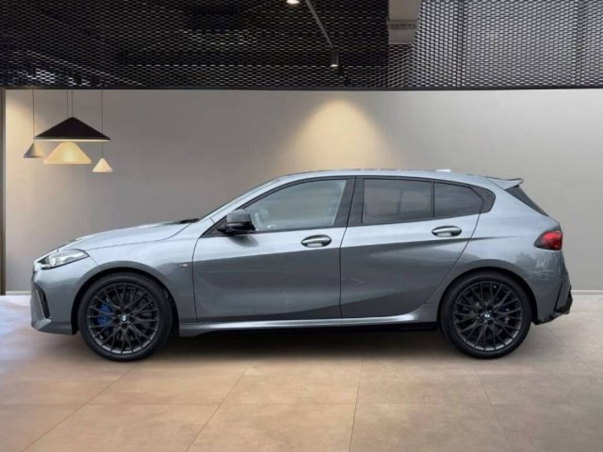 BMW Serie 1 M135 xdrive MSport Pro auto (2)