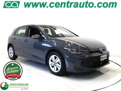 Volkswagen Golf 2.0 TDI SCR Life usata