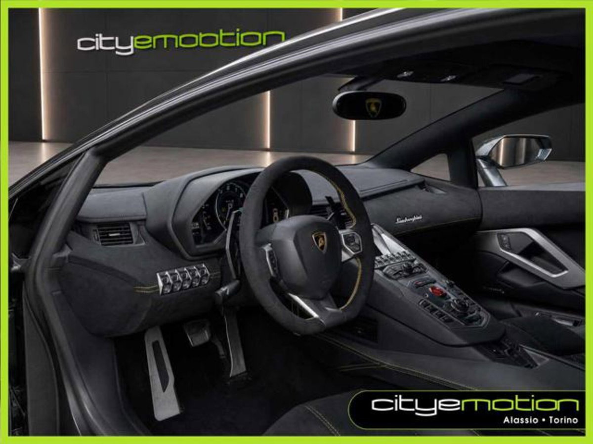 Lamborghini Aventador Coupé 6.5 V12 LP700-4 (8)