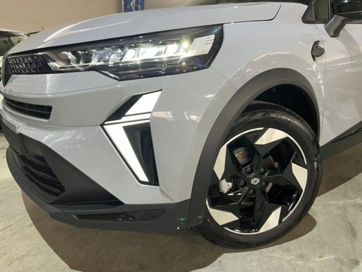 Renault Captur 1.2 eco-g Techno 120cv (5)