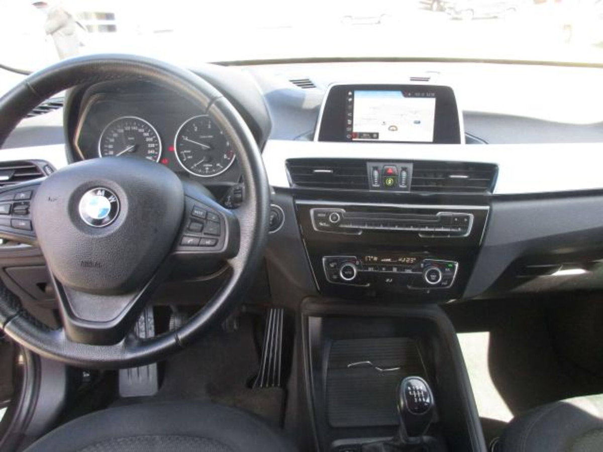 BMW X1 sDrive16d Advantage (12)
