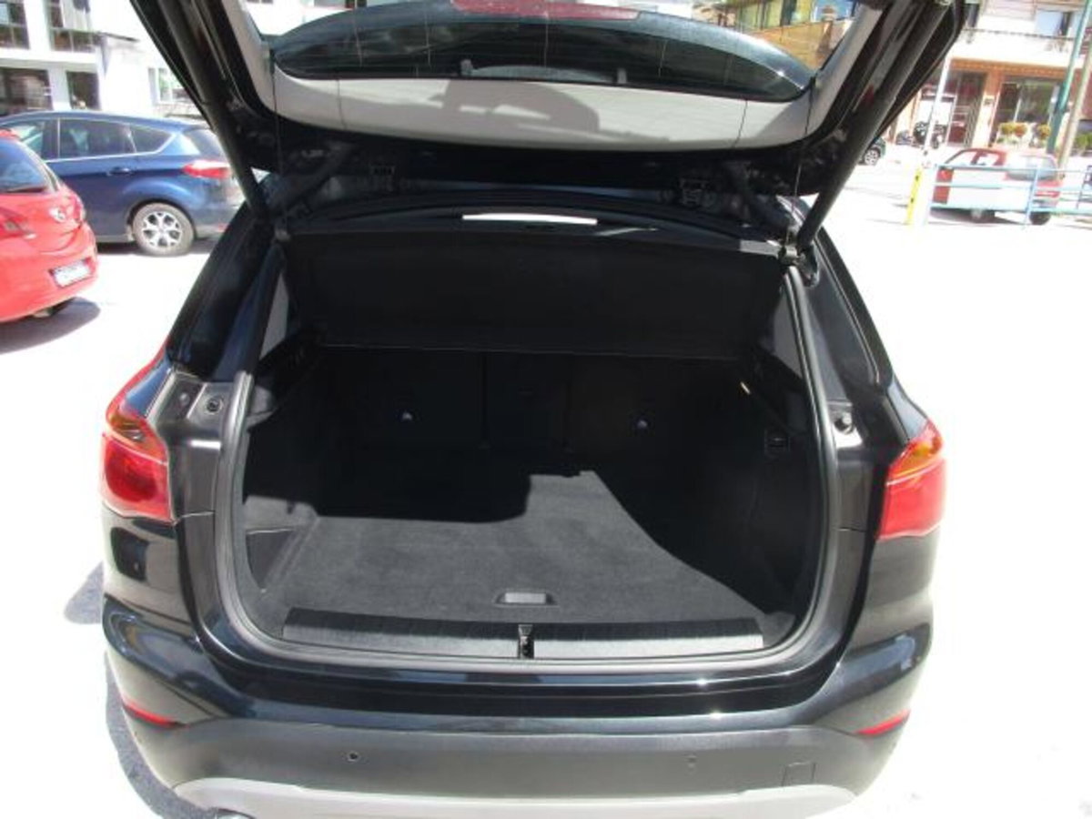 BMW X1 sDrive16d Advantage (7)