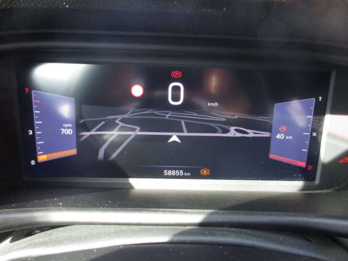 Jeep Avenger 1.2 turbo Altitude fwd 100cv (15)