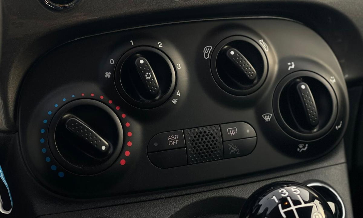 Fiat 500 1.2 Lounge (9)