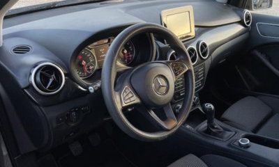 Mercedes-Benz Classe B 180 d Executive (6)