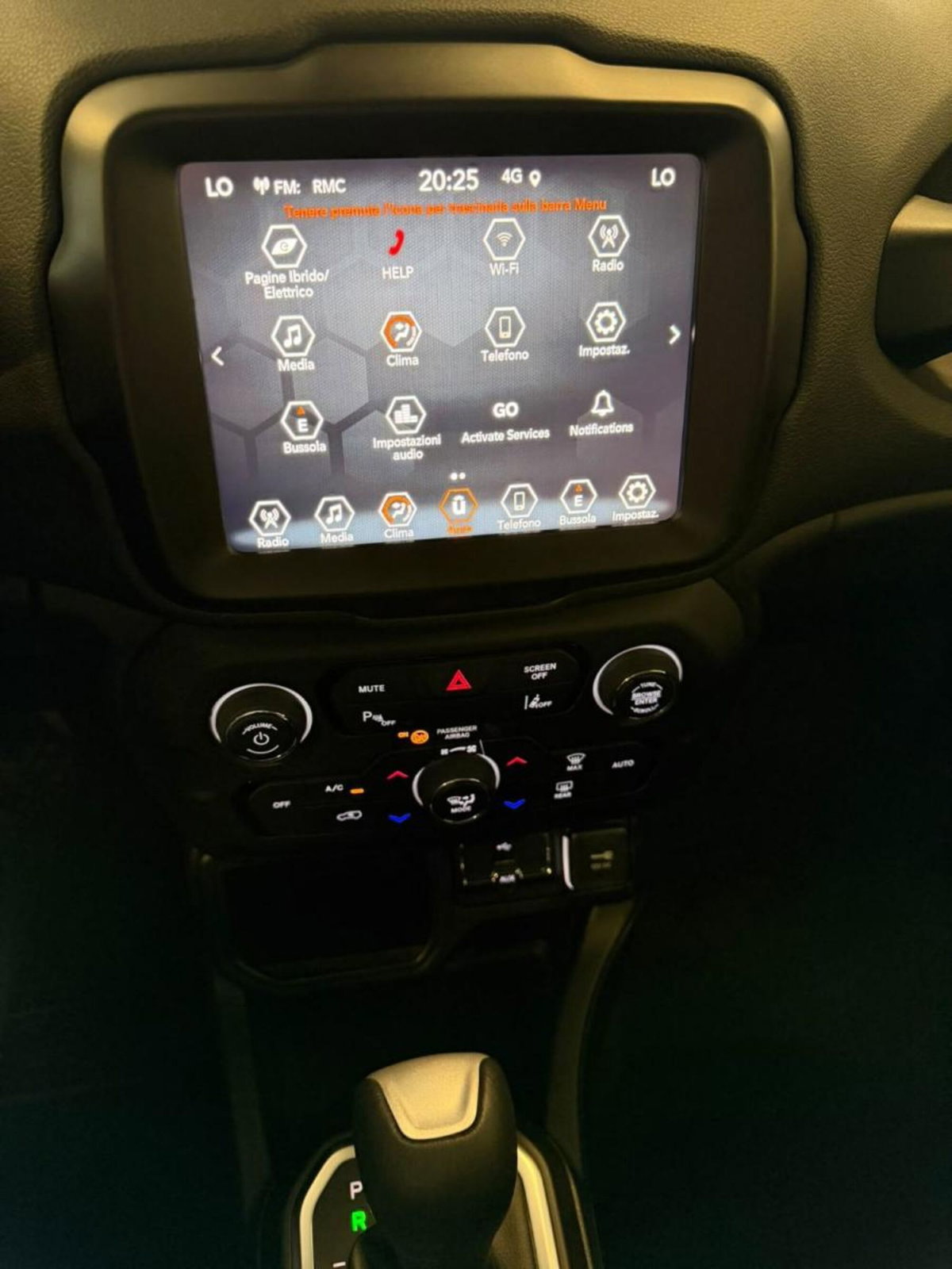 Jeep Renegade 1.5 Turbo T4 MHEV Limited (10)