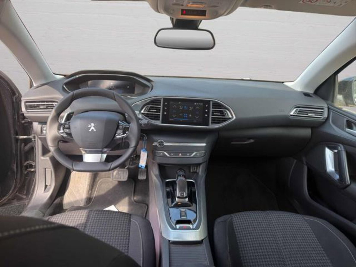 Peugeot 308 SW 1.5 bluehdi Business s&s 130cv eat8 (11)