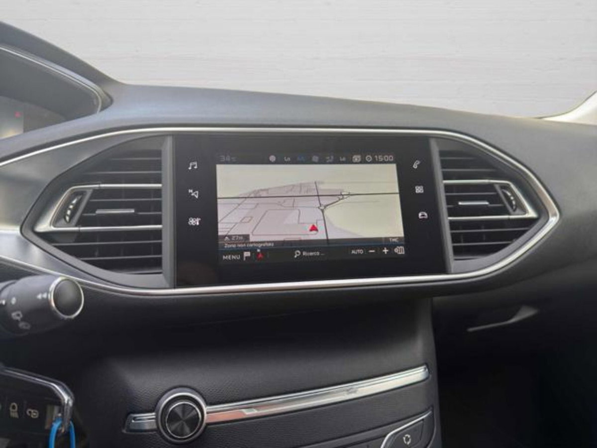 Peugeot 308 SW 1.5 bluehdi Business s&s 130cv eat8 (12)