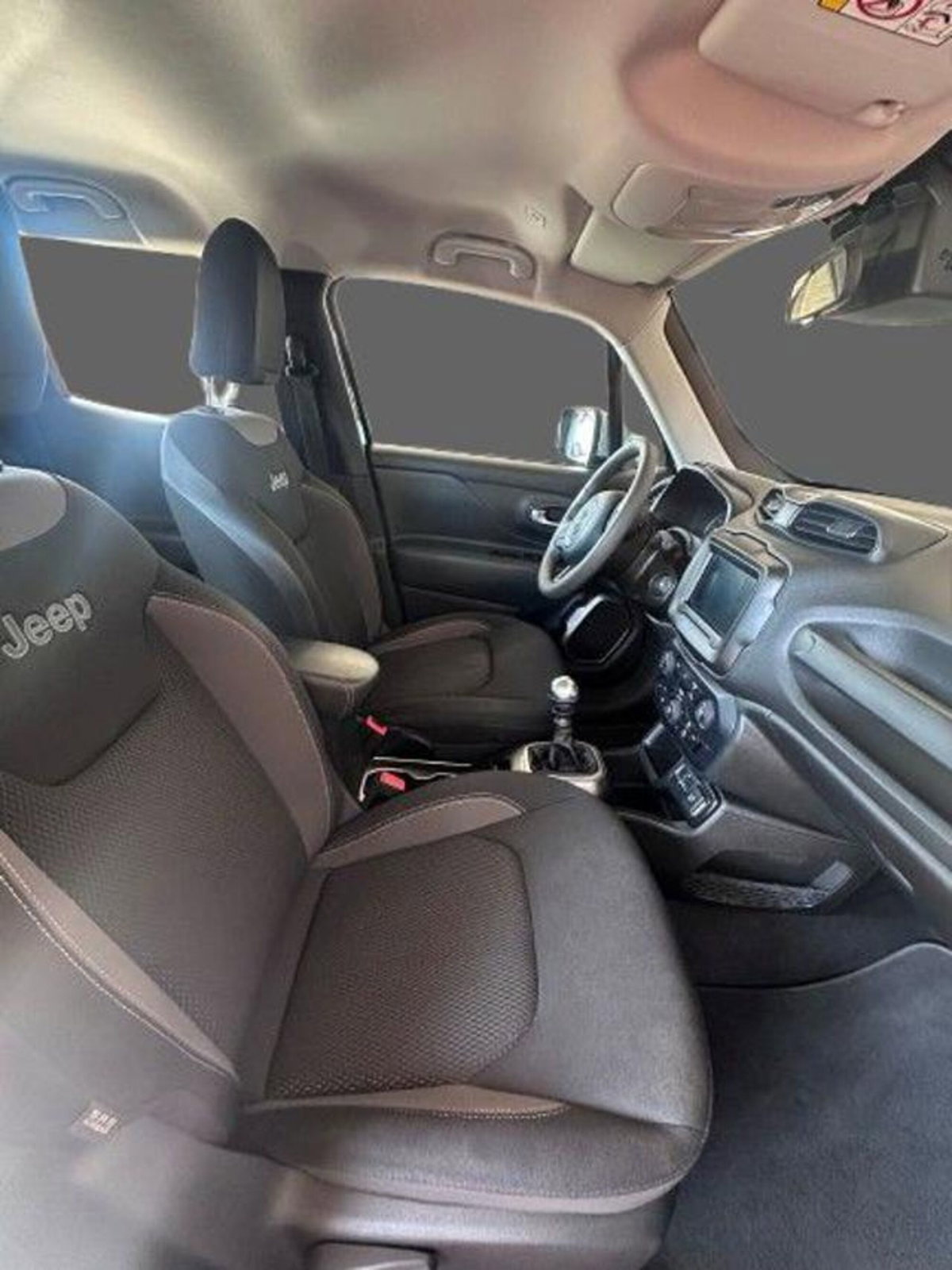Jeep Renegade 1.6 Mjt 130 CV Limited (4)