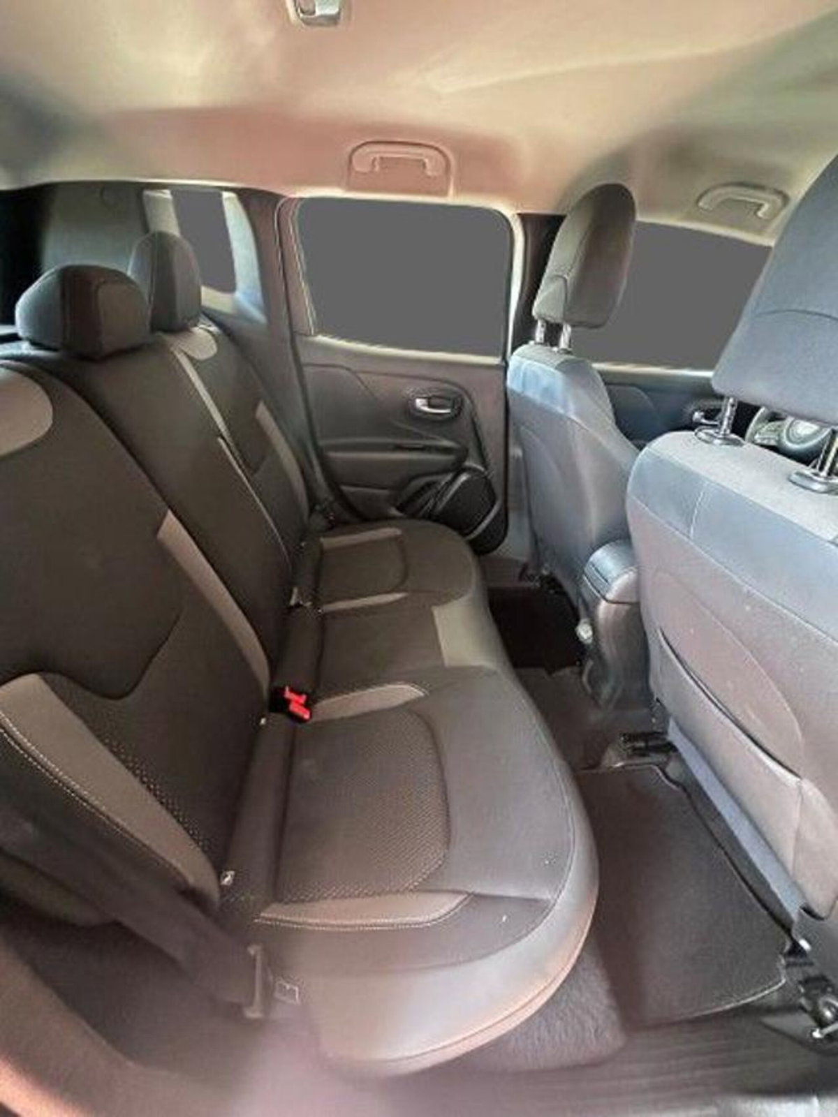 Jeep Renegade 1.6 Mjt 130 CV Limited (5)