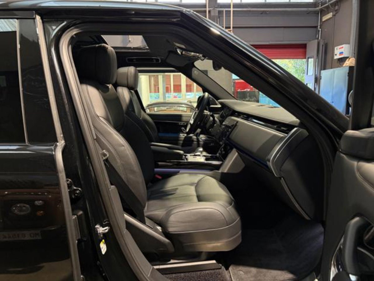 Land Rover Range Rover 3.0D l6 HSE (14)