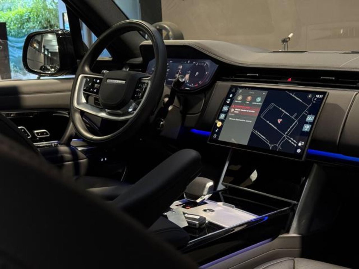 Land Rover Range Rover 3.0D l6 HSE (16)