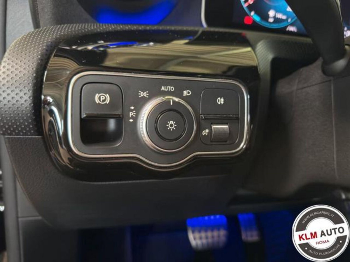Mercedes-Benz Classe A Sedan 200 Automatic 4p. Premium (10)