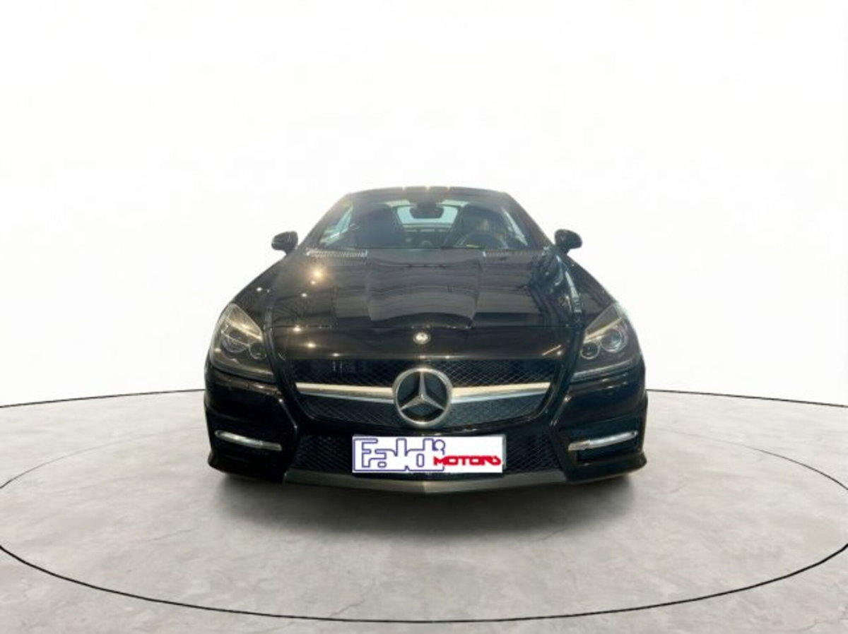 Mercedes-Benz SLK 200 CGI Premium (2)