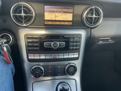 Mercedes-Benz SLK 200 CGI Premium (9)