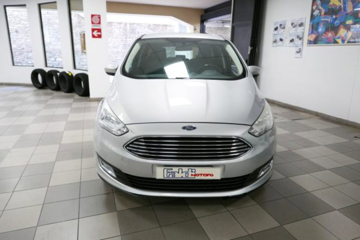 Ford C-Max 1.6 120CV GPL Titanium (2)