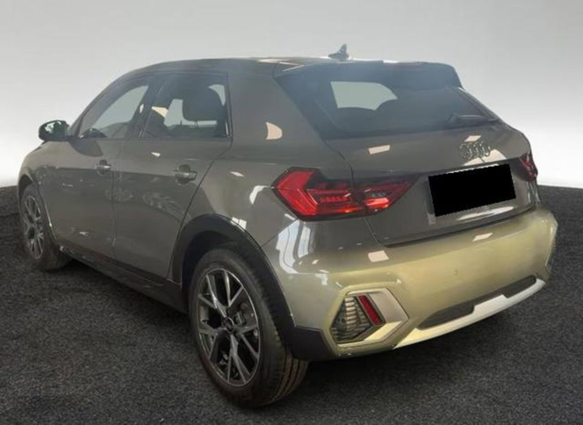 Audi A1 allstreet 30 1.0 tfsi Business 116cv s tronic (2)