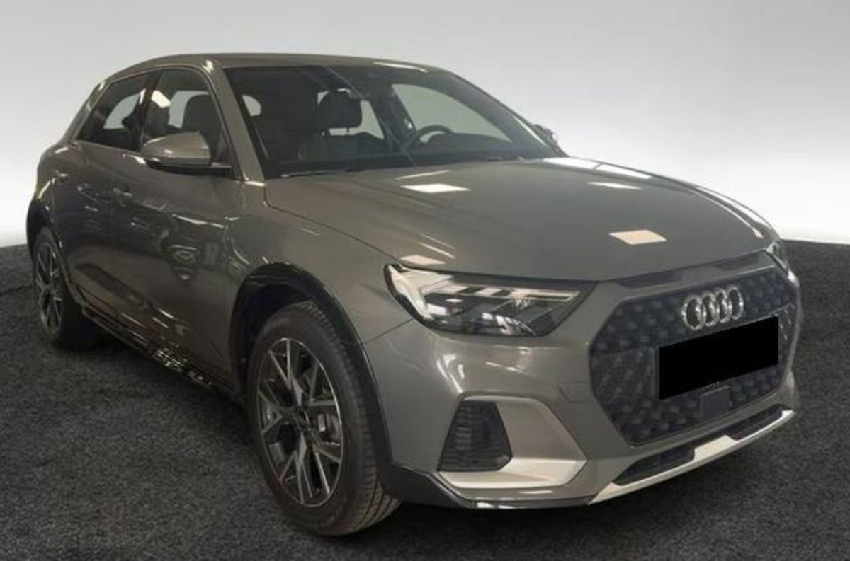 Audi A1 allstreet 30 1.0 tfsi Business 116cv s tronic (4)