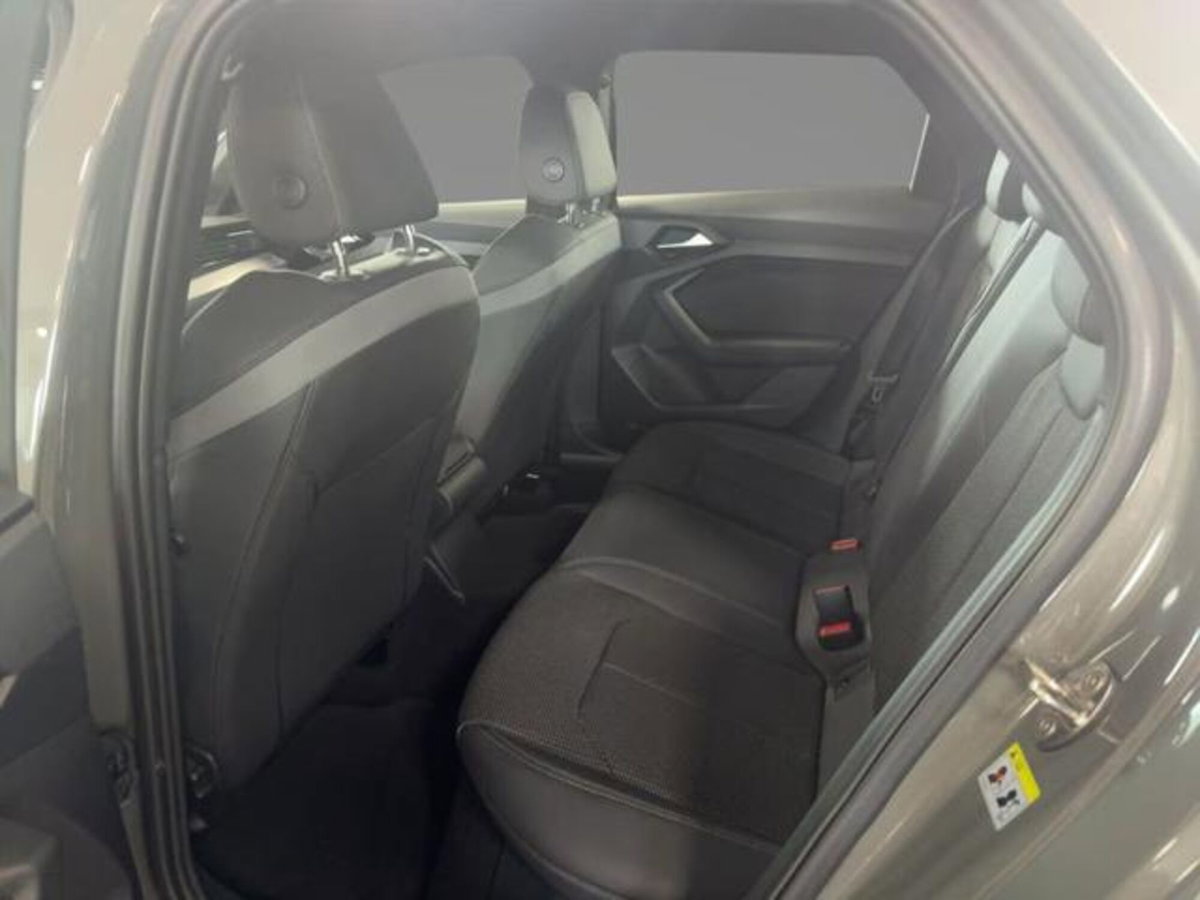 Audi A1 allstreet 30 1.0 tfsi Business 116cv s tronic (7)